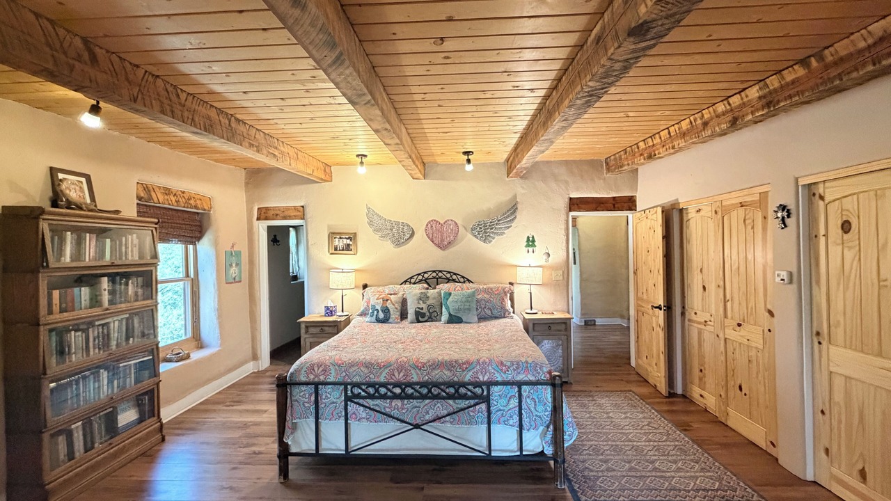 Photo of Bedroom in Taos