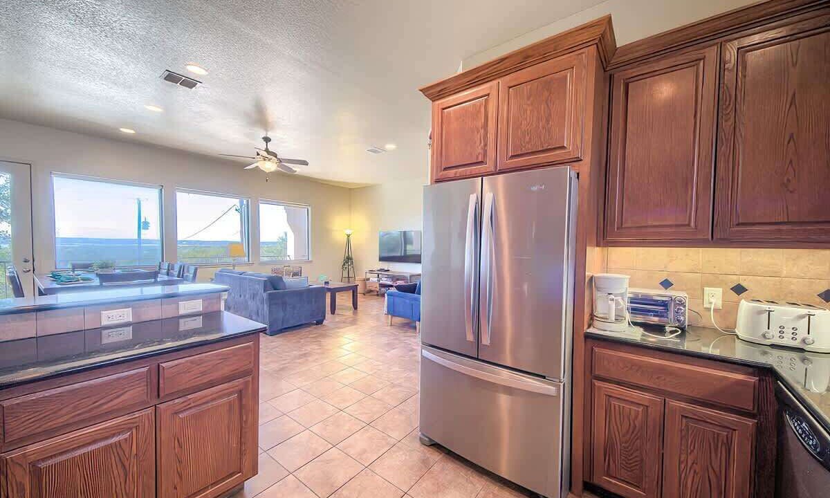 Photo of Kitchen in Canyon Lake