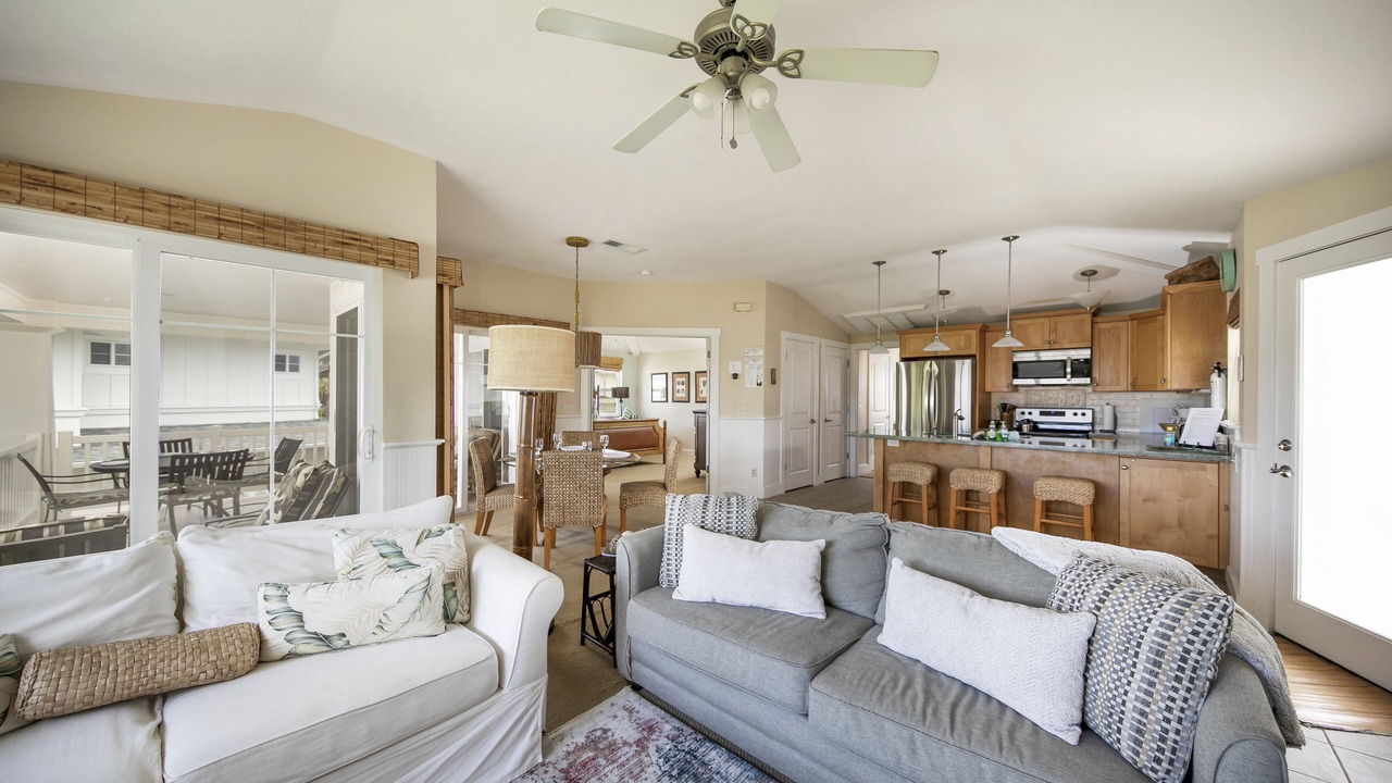 Photo of Livingroom in Princeville