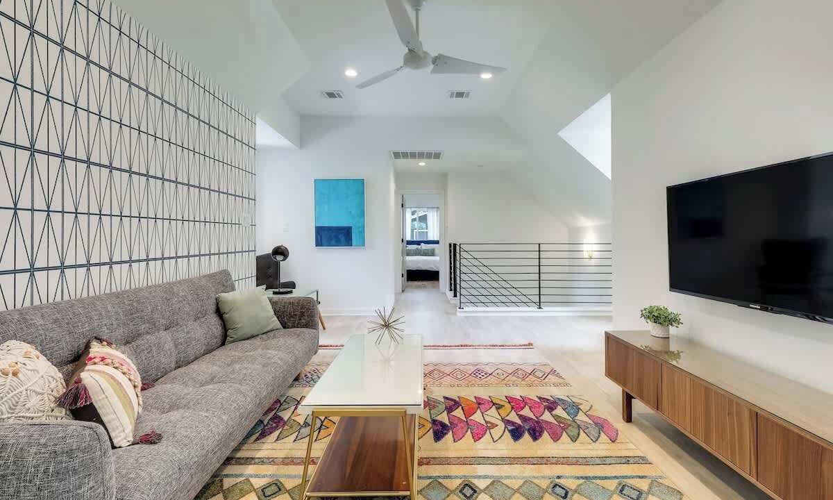 Photo of Bedroom in Greater South River City