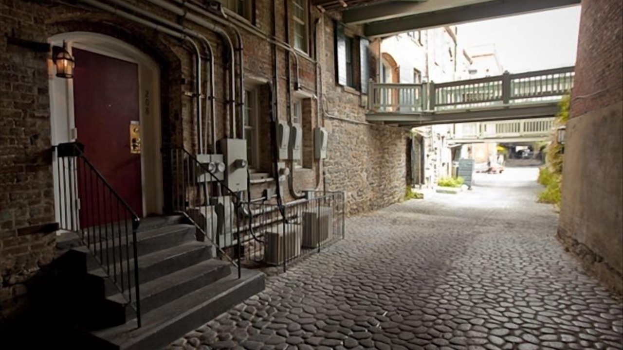 Photo of Others in Historic District - North