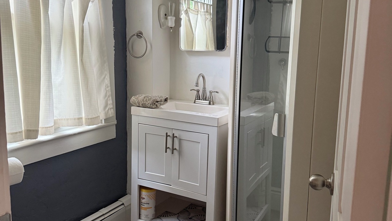 Photo of Bathroom in Lincolnville