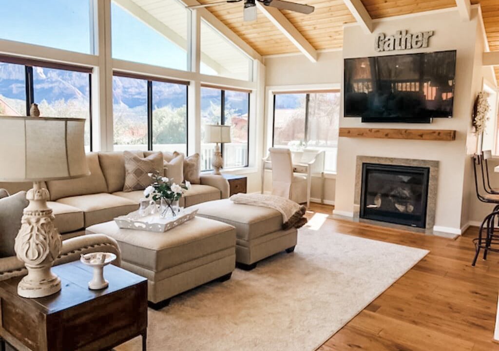 Photo of Livingroom in Uptown Sedona