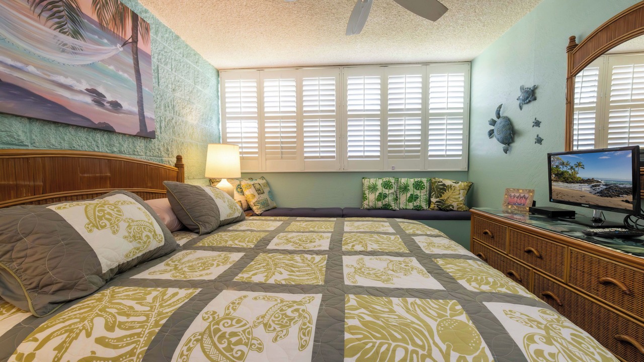 Photo of Bedroom in Maalaea