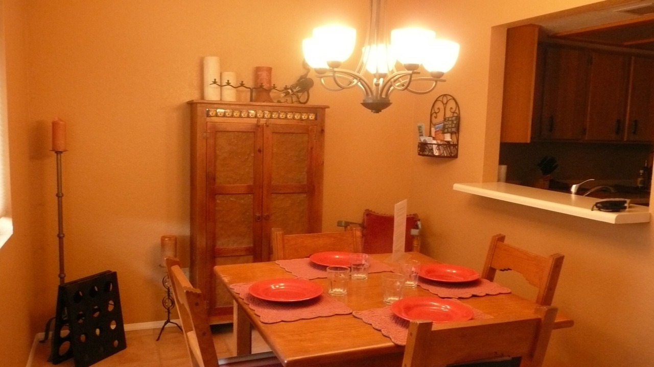 Photo of Livingroom in Oak Creek
