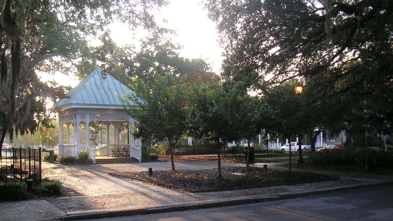 Photo of Others in Historic District - North