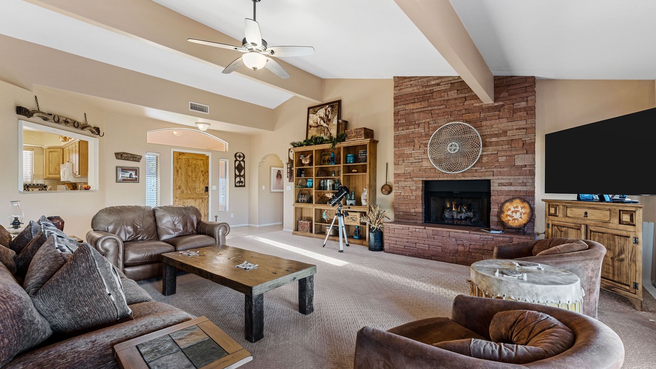 Photo of Livingroom in West Sedona
