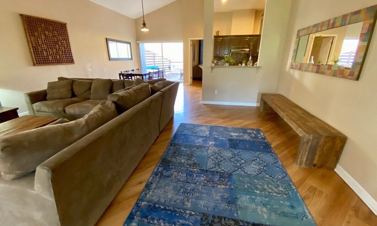 Photo of Livingroom in Wells Branch