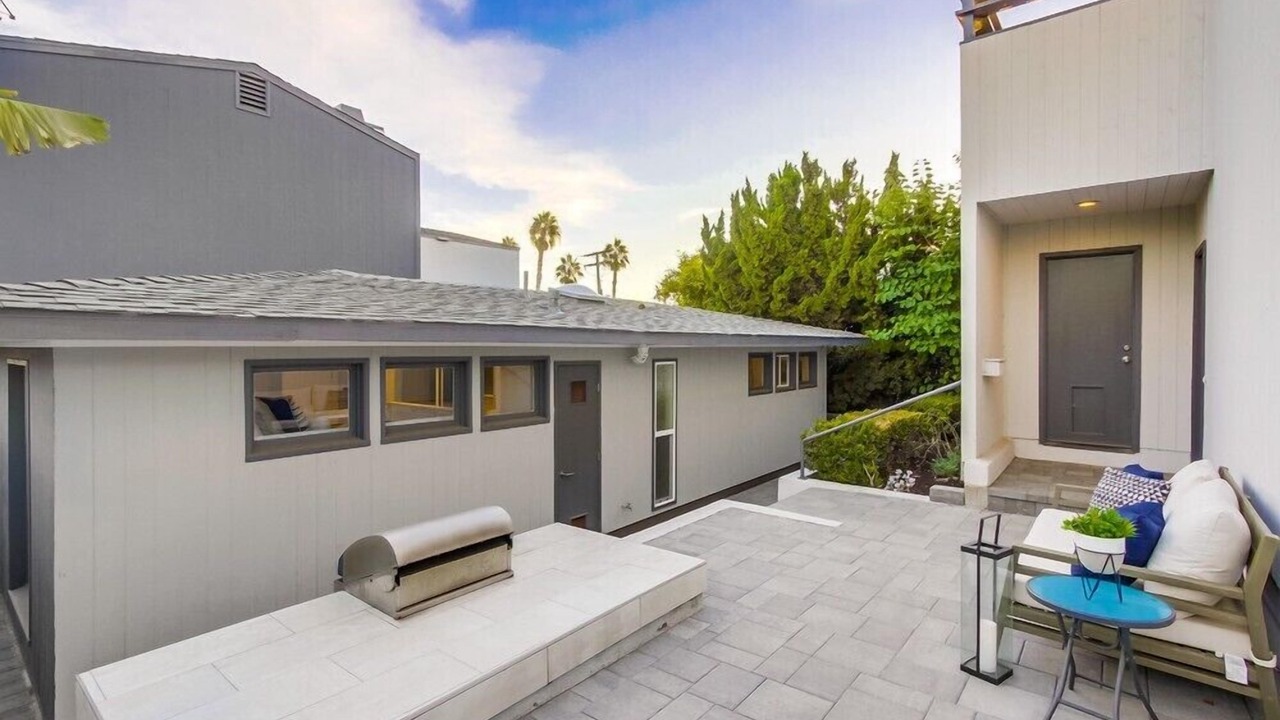 Photo of Patio Balcony in North Pacific Beach