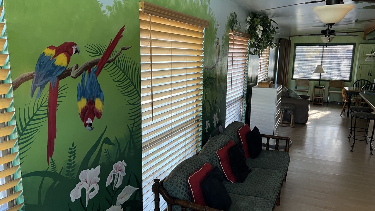 Photo of Livingroom in Canyon Lake
