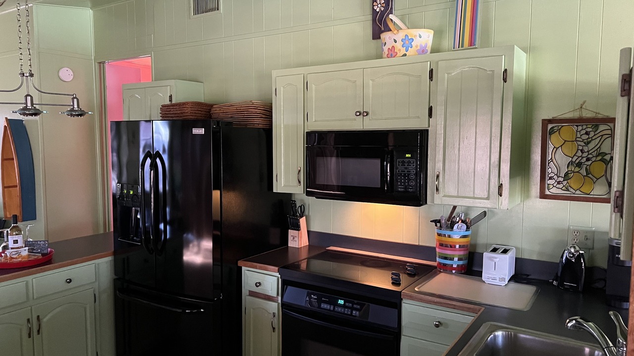 Photo of Kitchen in Canyon Lake