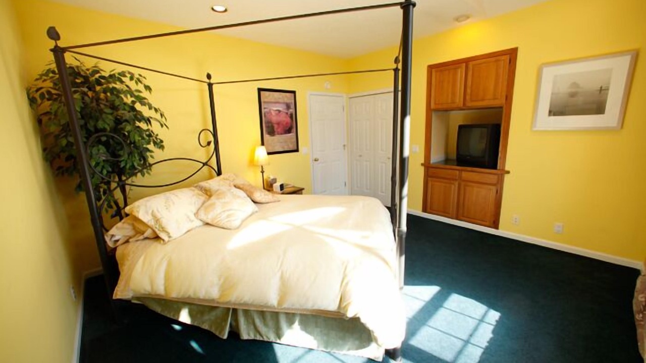Photo of Bedroom in Hood River