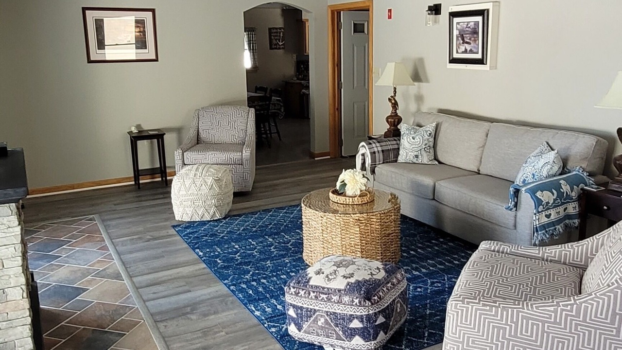 Photo of Livingroom in Ellsworth