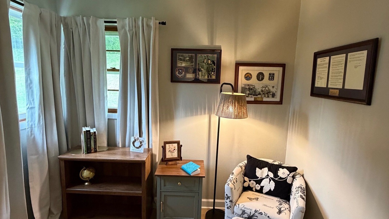 Photo of Livingroom in Williamson