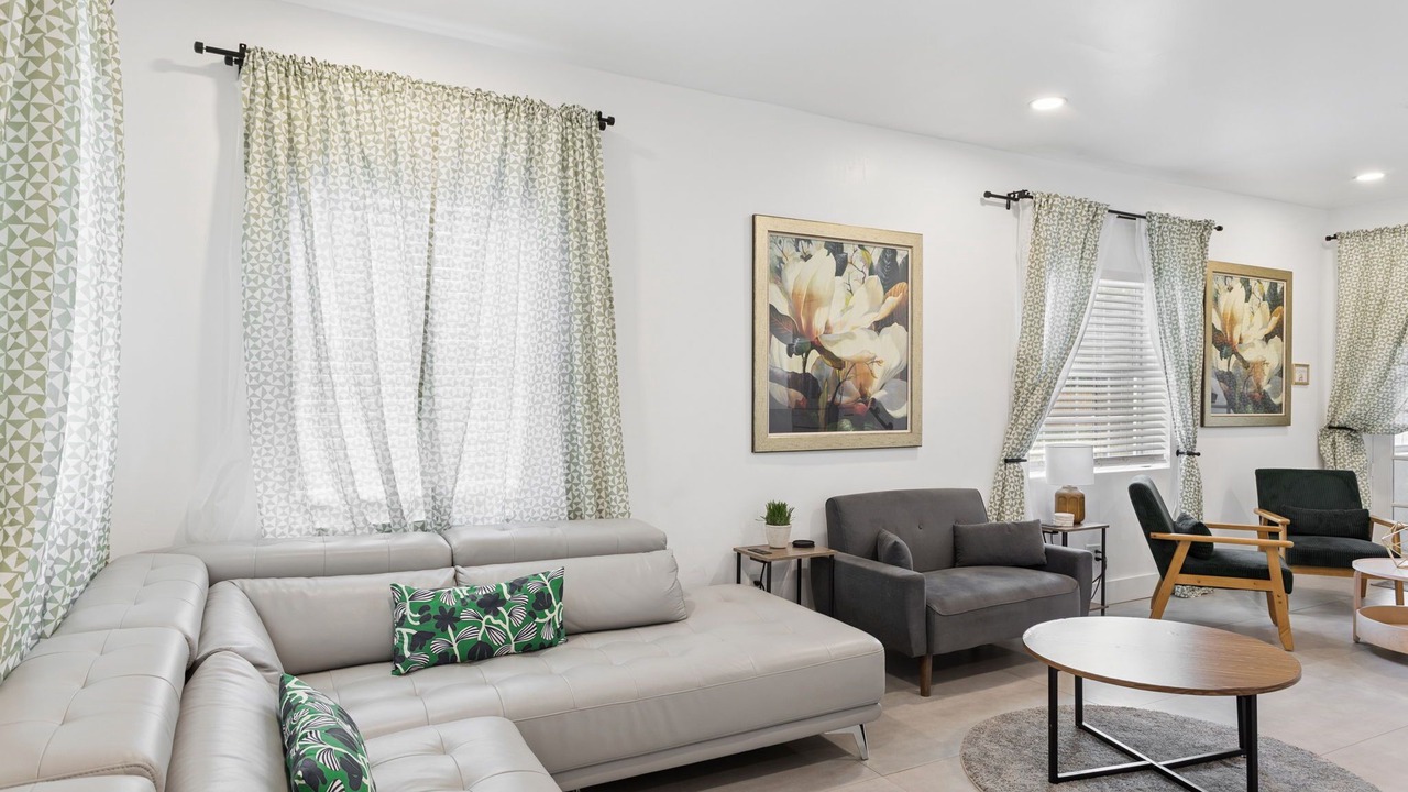 Photo of Livingroom in Tampa