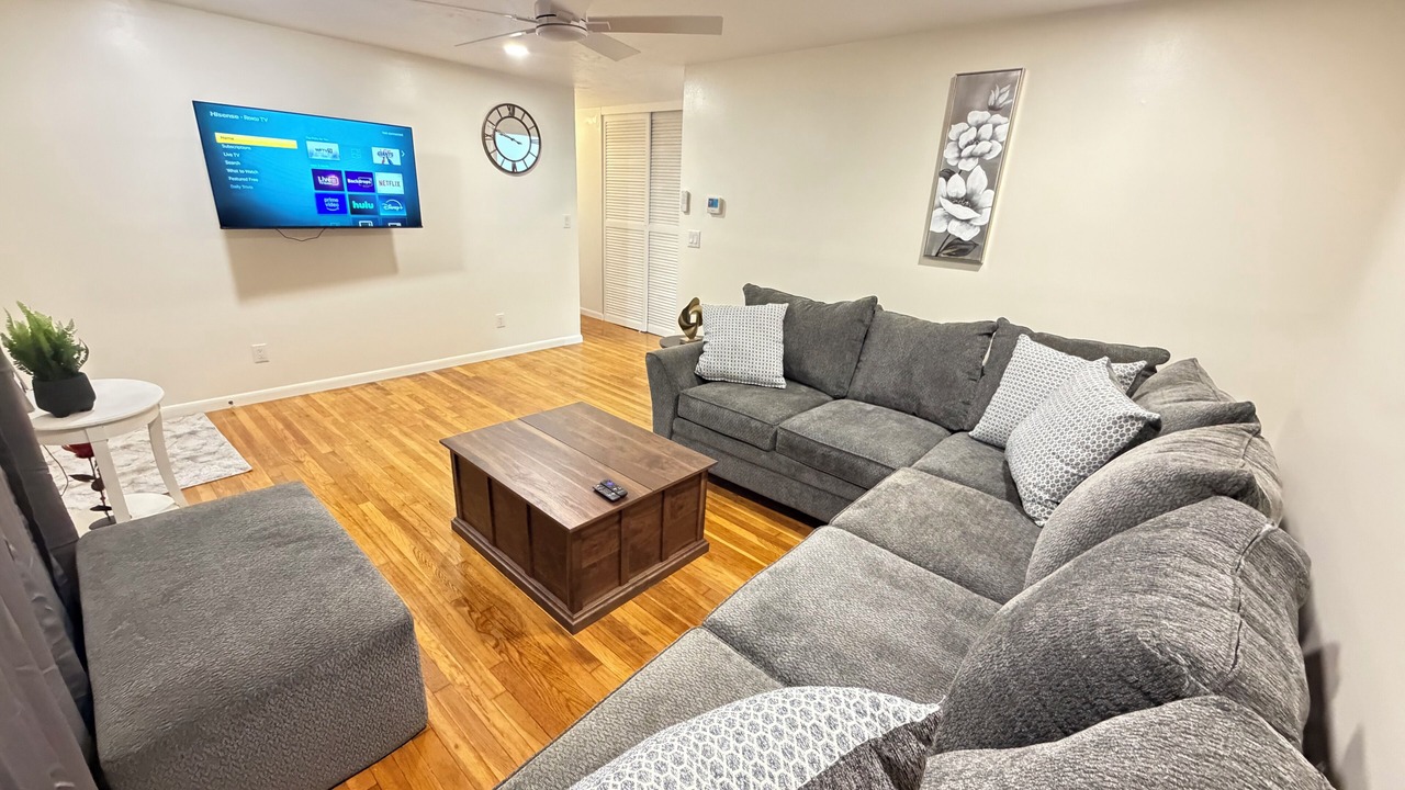Photo of Livingroom in Spring Hill