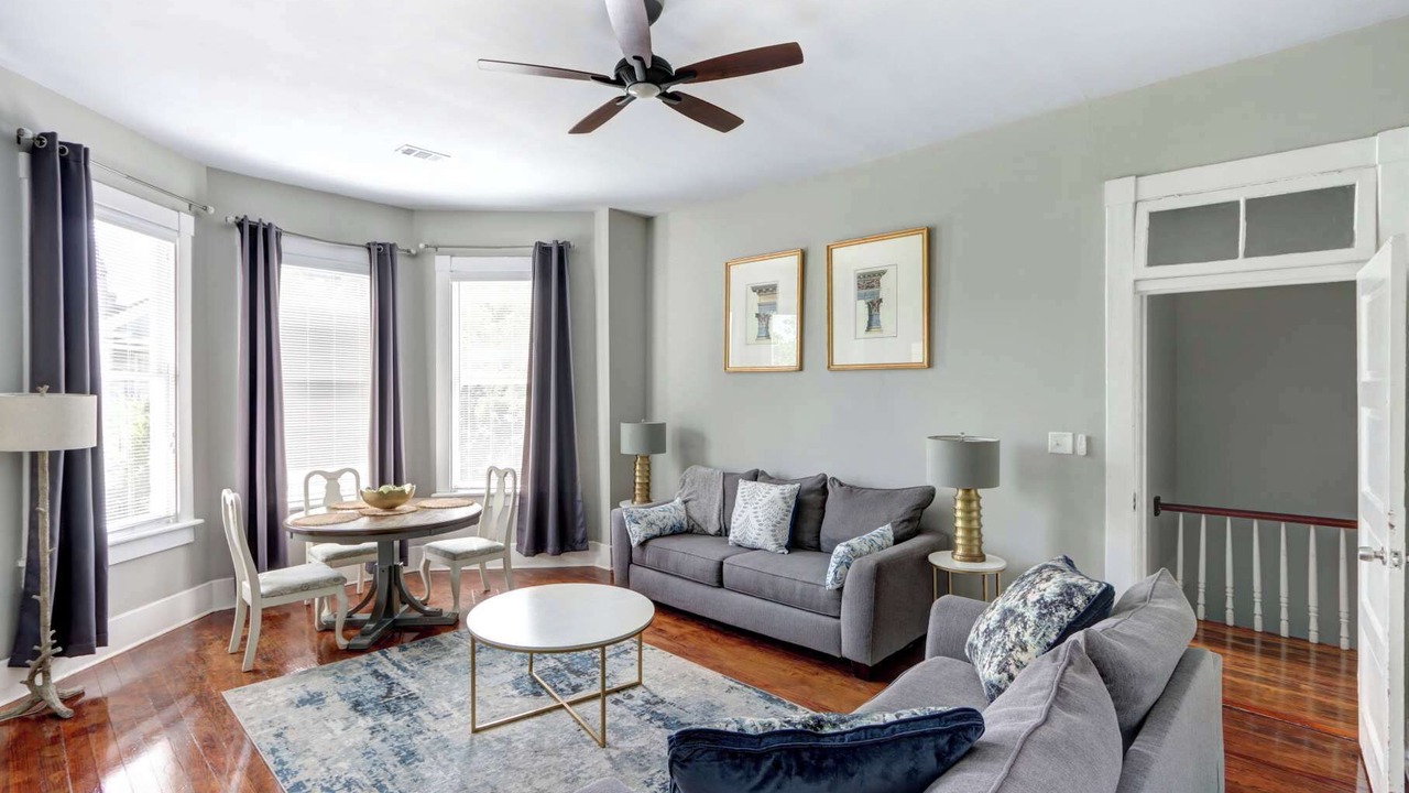 Photo of Livingroom in Dixon Park