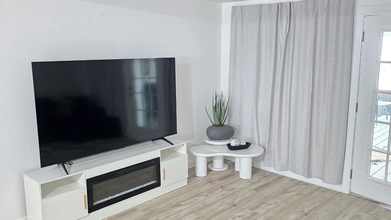Photo of Livingroom in Temple Crest