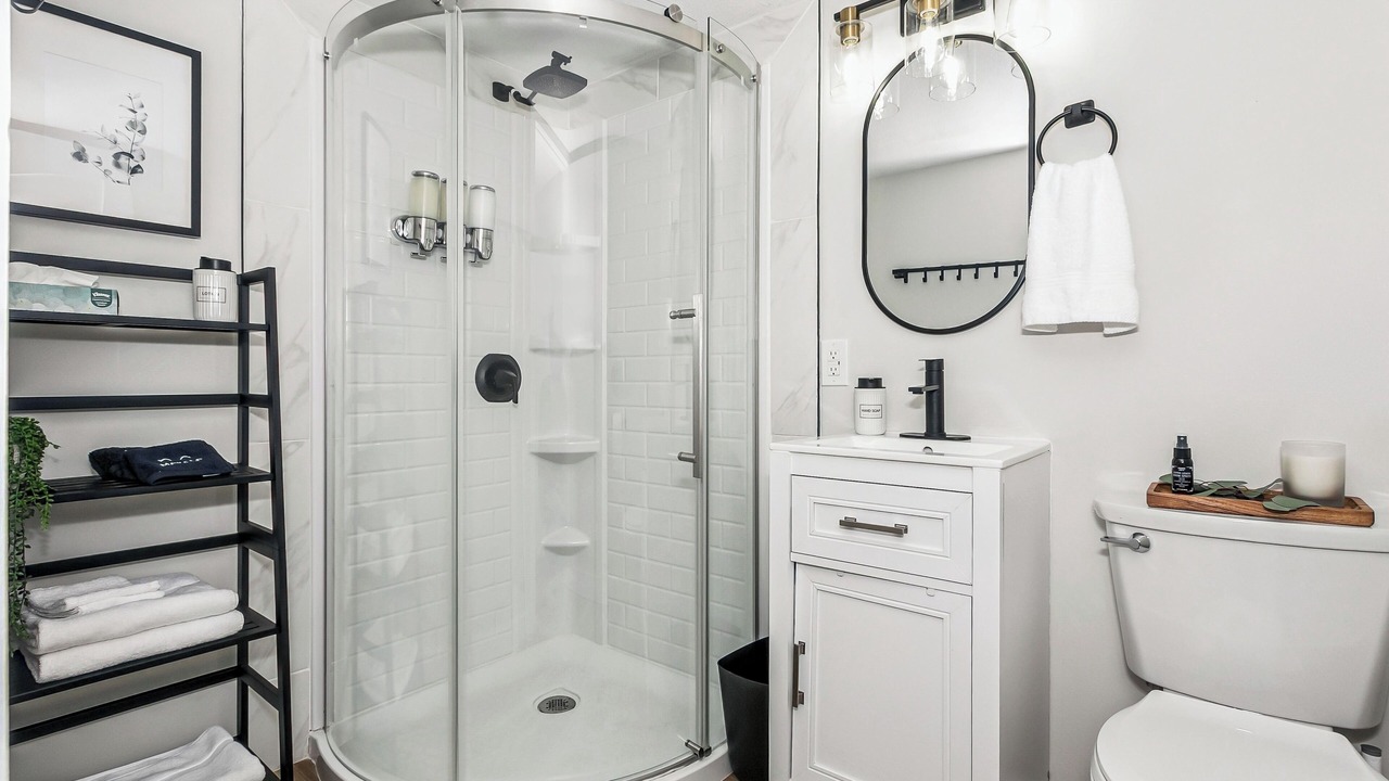 Photo of Bathroom in College Hill