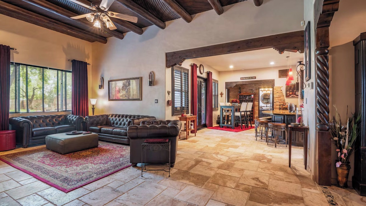 Photo of Livingroom in Albuquerque