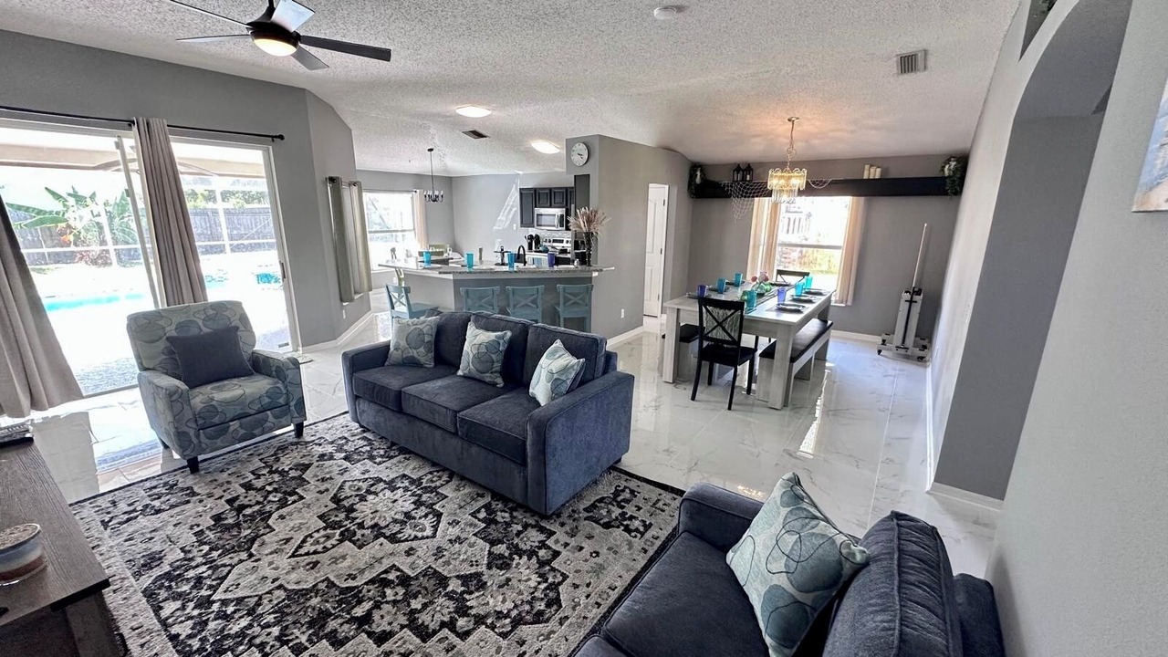 Photo of Livingroom in Providence Lakes