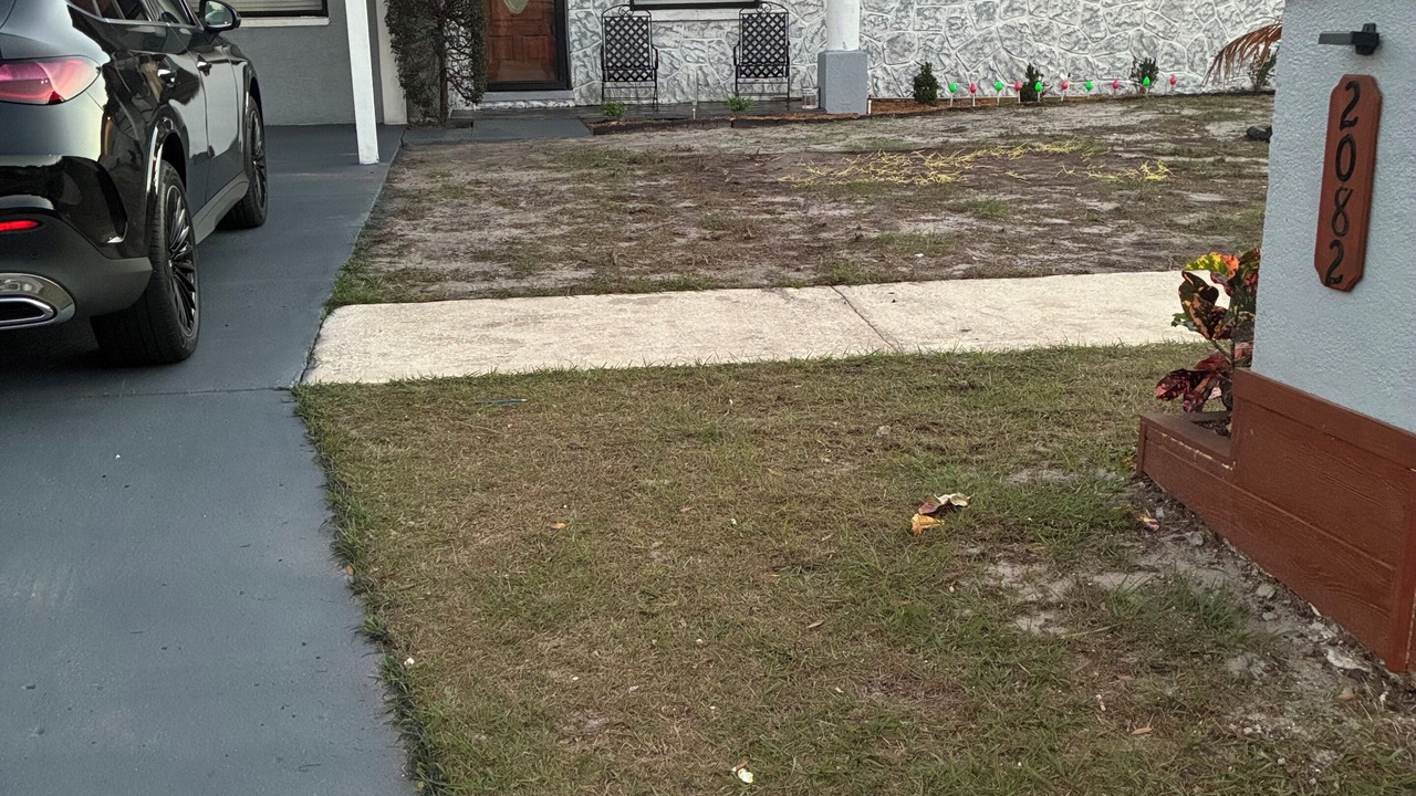 Photo of Outdoor in Clair-Mel City