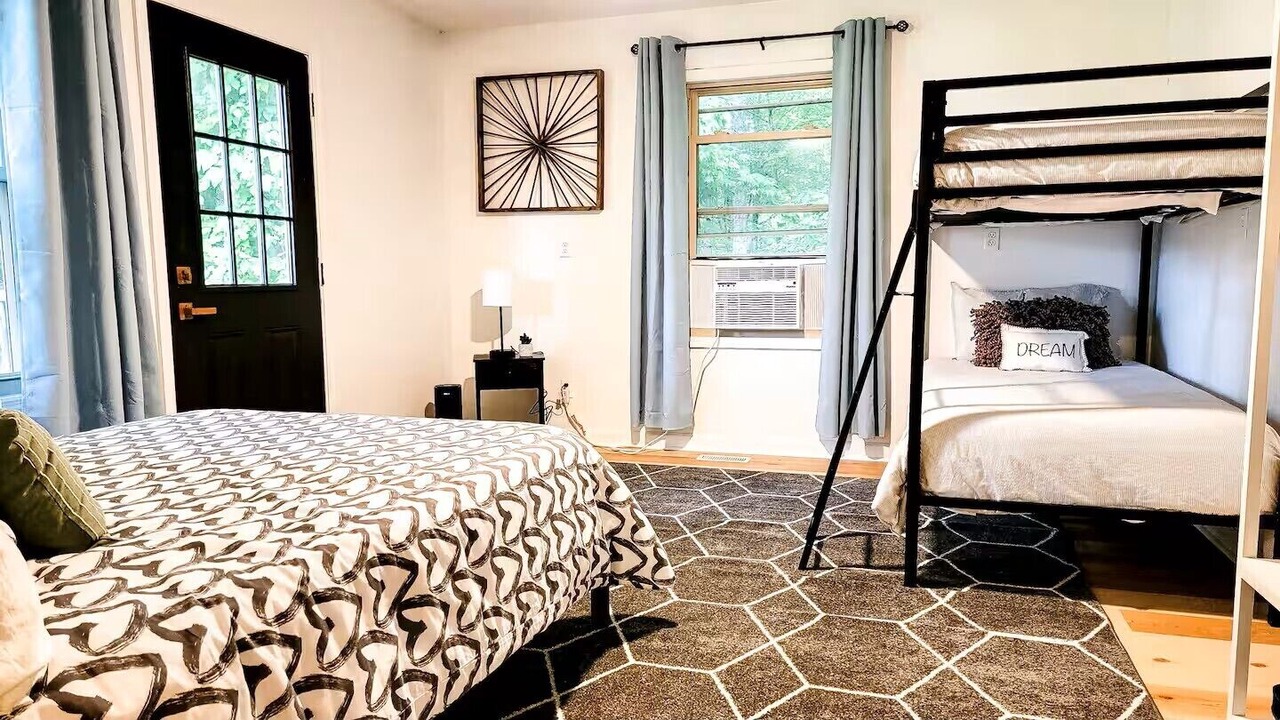 Photo of Bedroom in Rogers