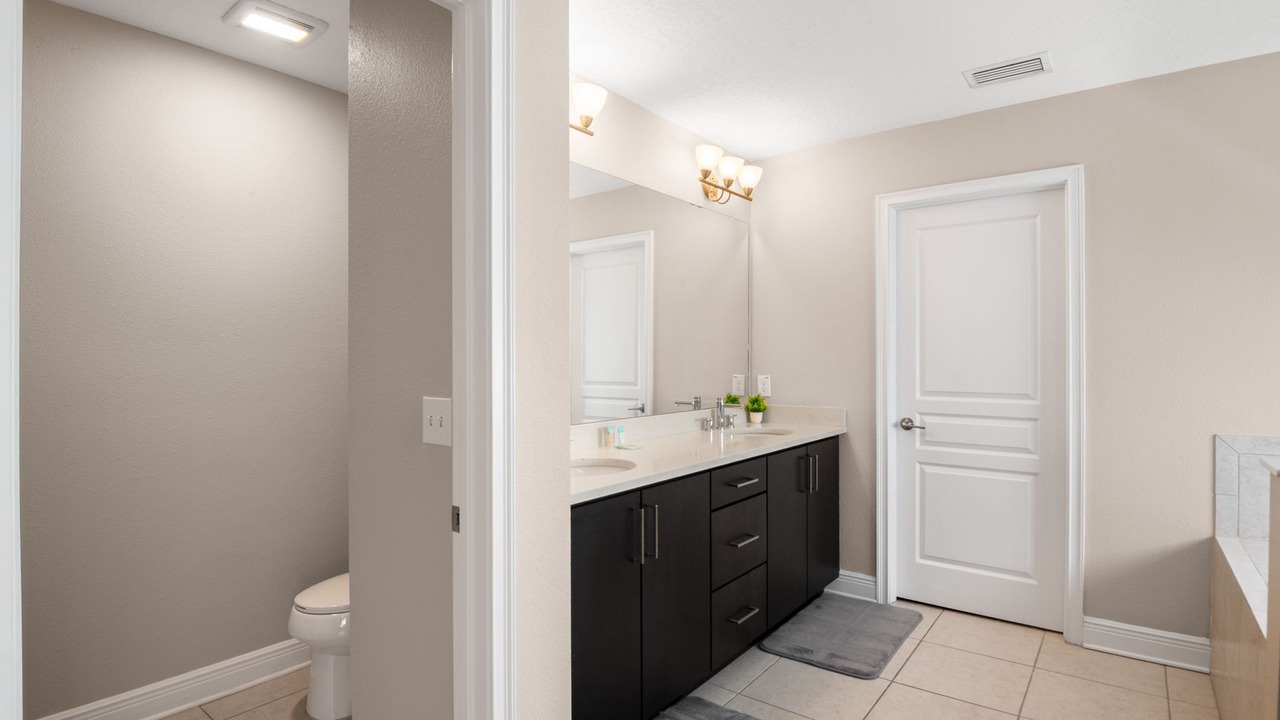 Photo of Bathroom in North Hyde Park