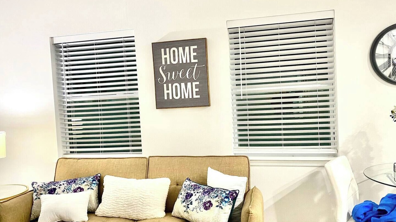 Photo of Livingroom in Sulphur Springs