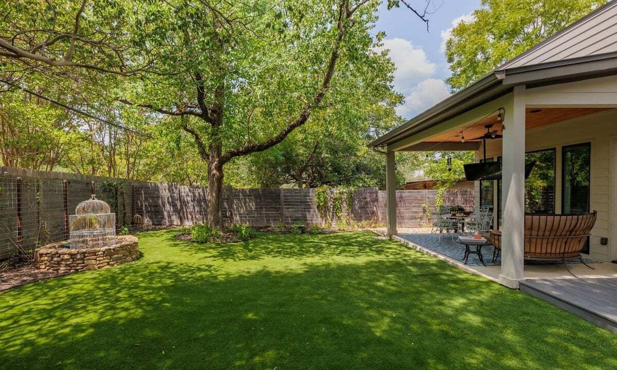 Photo of Outdoor in Barton Hills