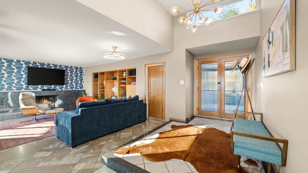 Photo of Livingroom in Bay Ho