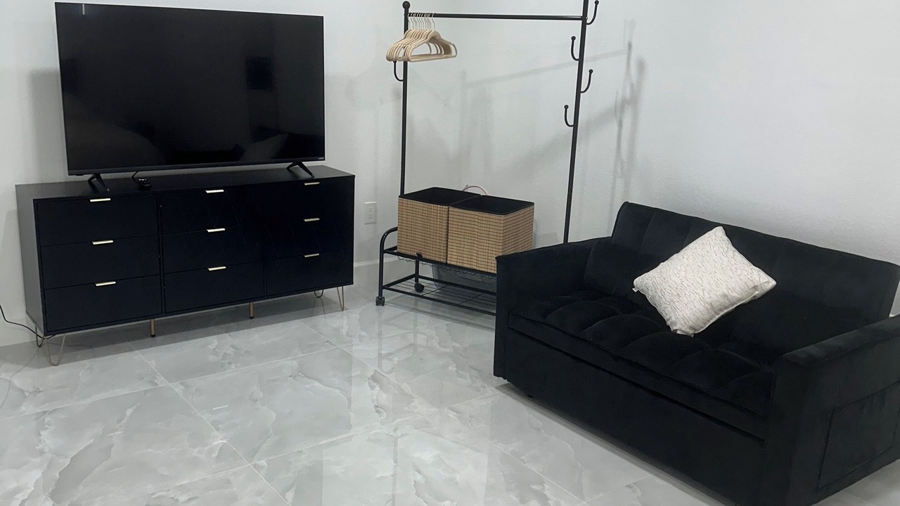 Photo of Livingroom in Apollo Beach