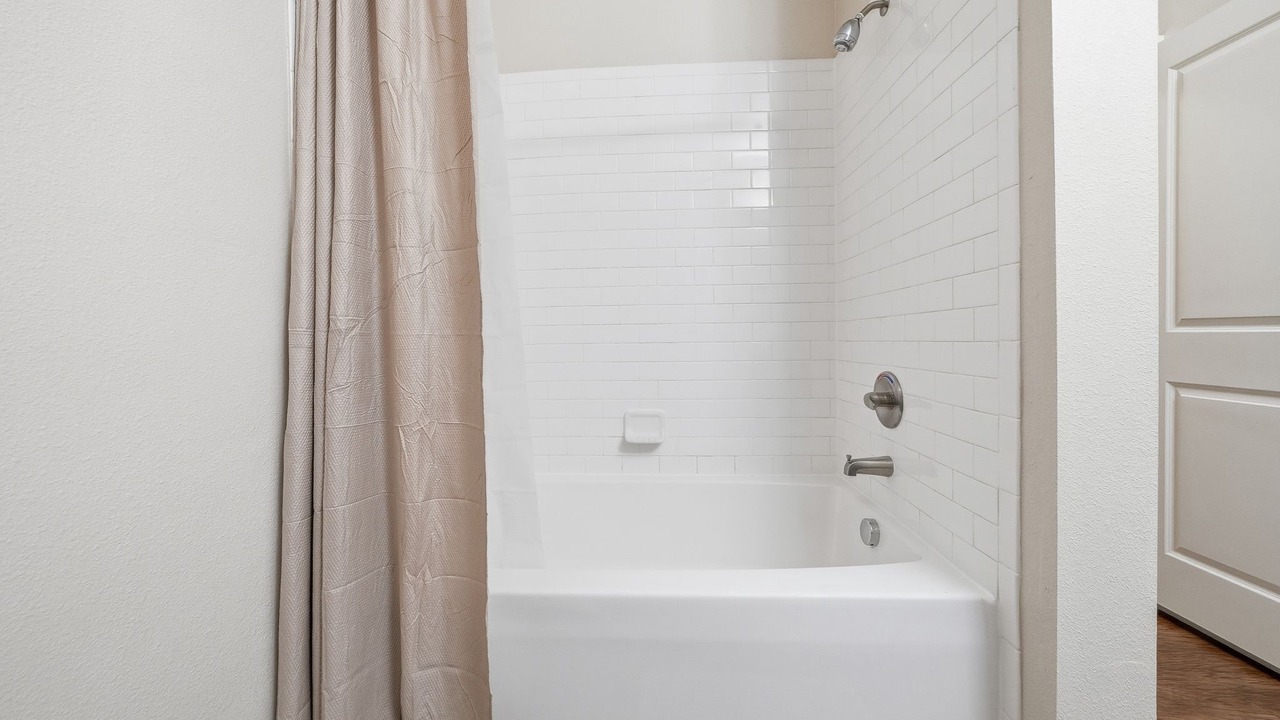 Photo of Bathroom in Courier City - Oscawana