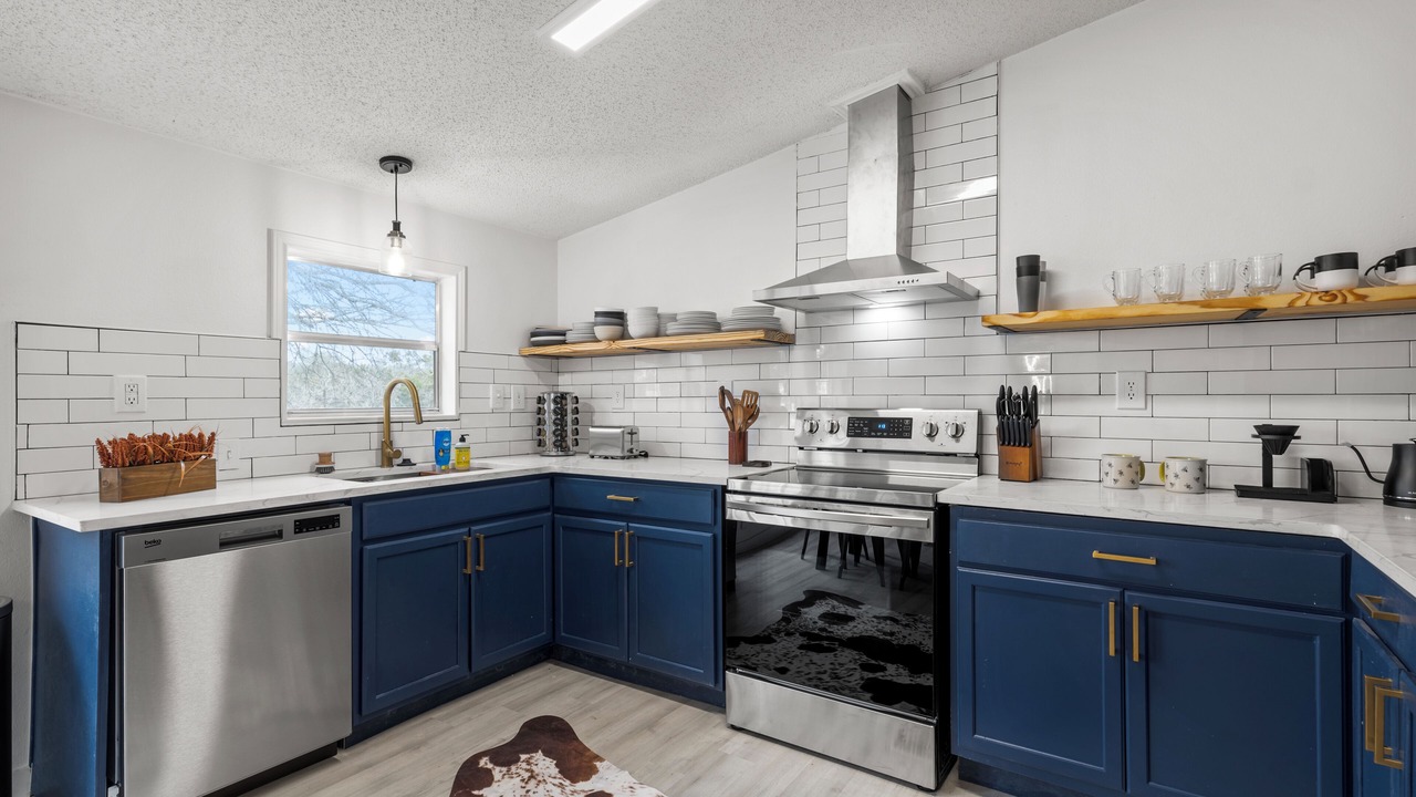 Photo of Kitchen in Canyon Lake