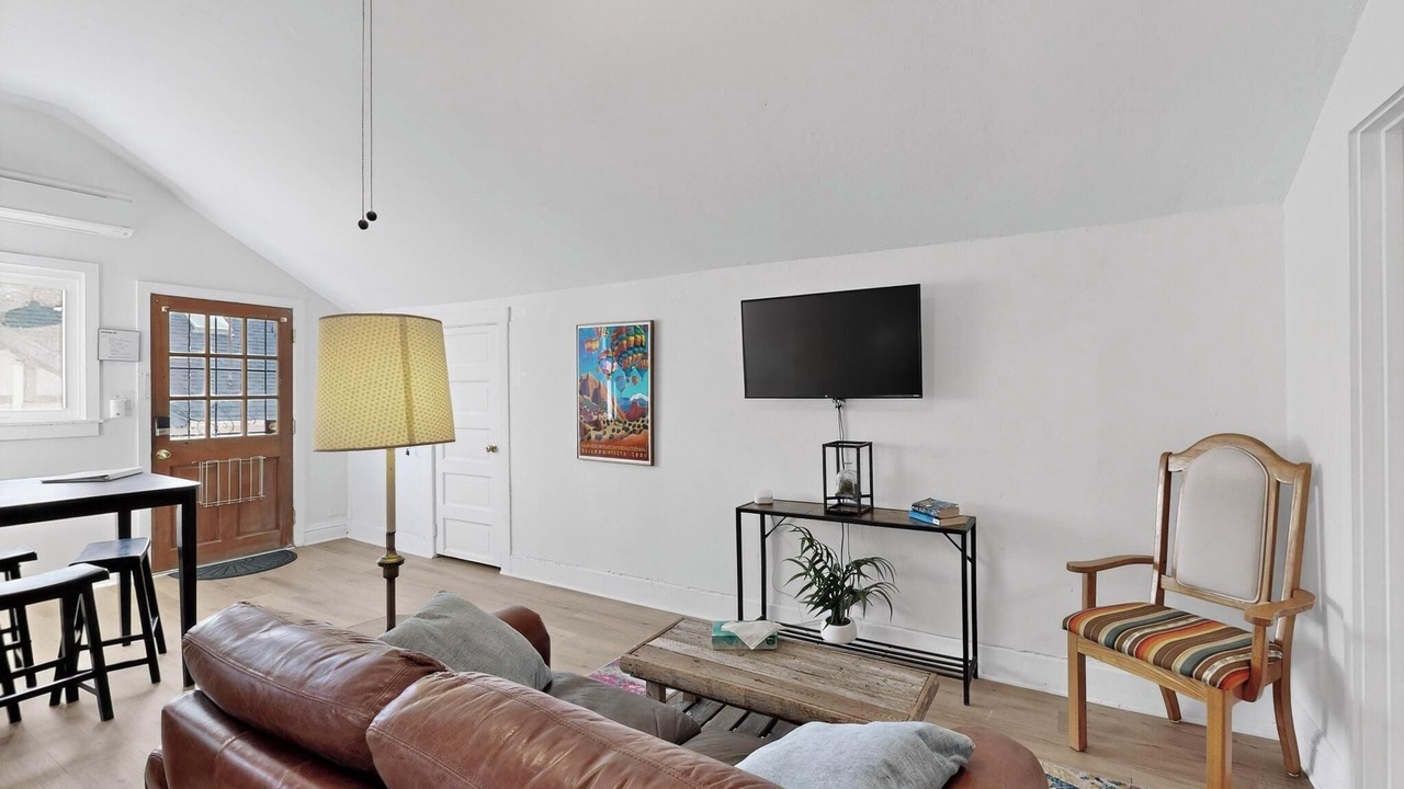 Photo of Livingroom in Downtown Albuquerque