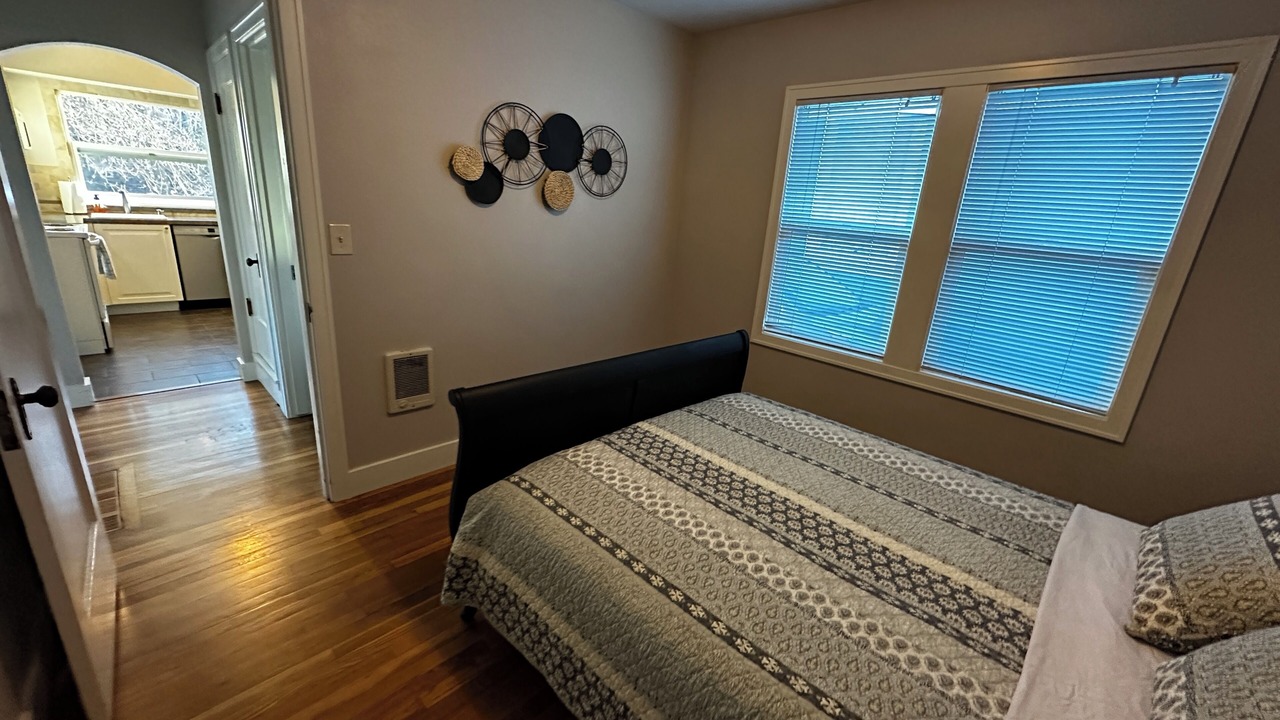 Photo of Bedroom in Hough