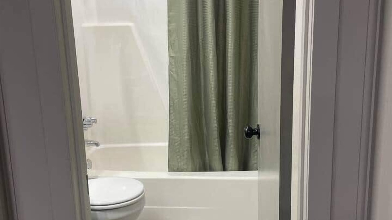 Photo of Bathroom in Hugo