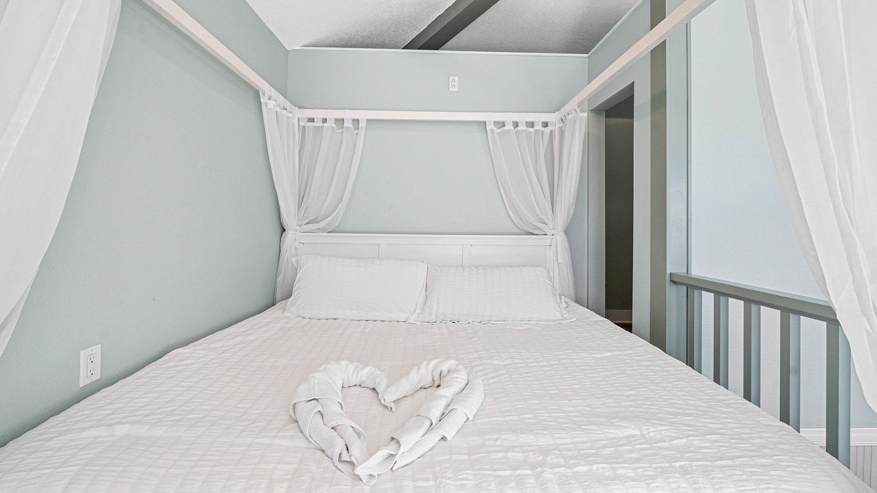 Photo of Bedroom in Temple Crest