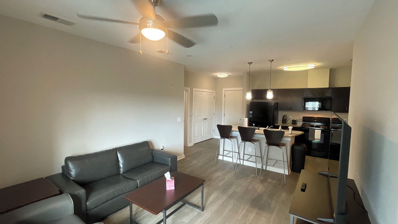 Photo of Livingroom in Old West Broad Neighborhood