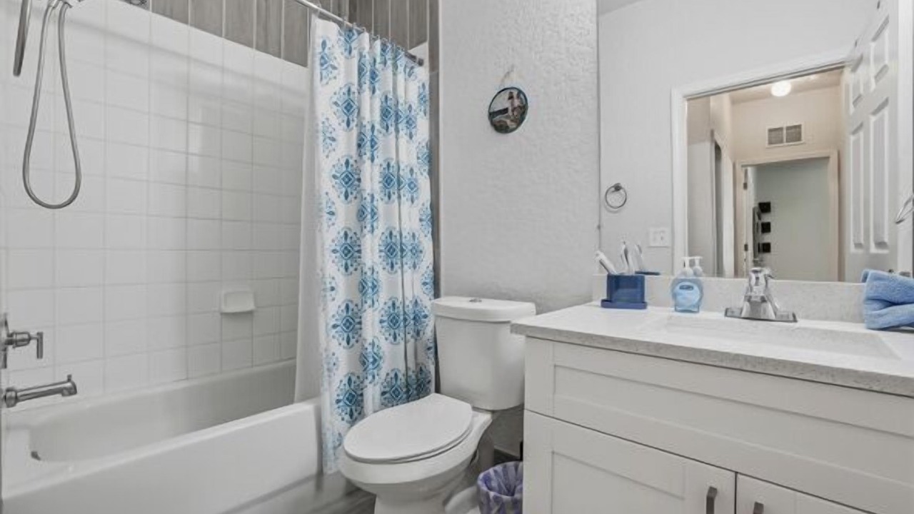 Photo of Bathroom in East Tampa
