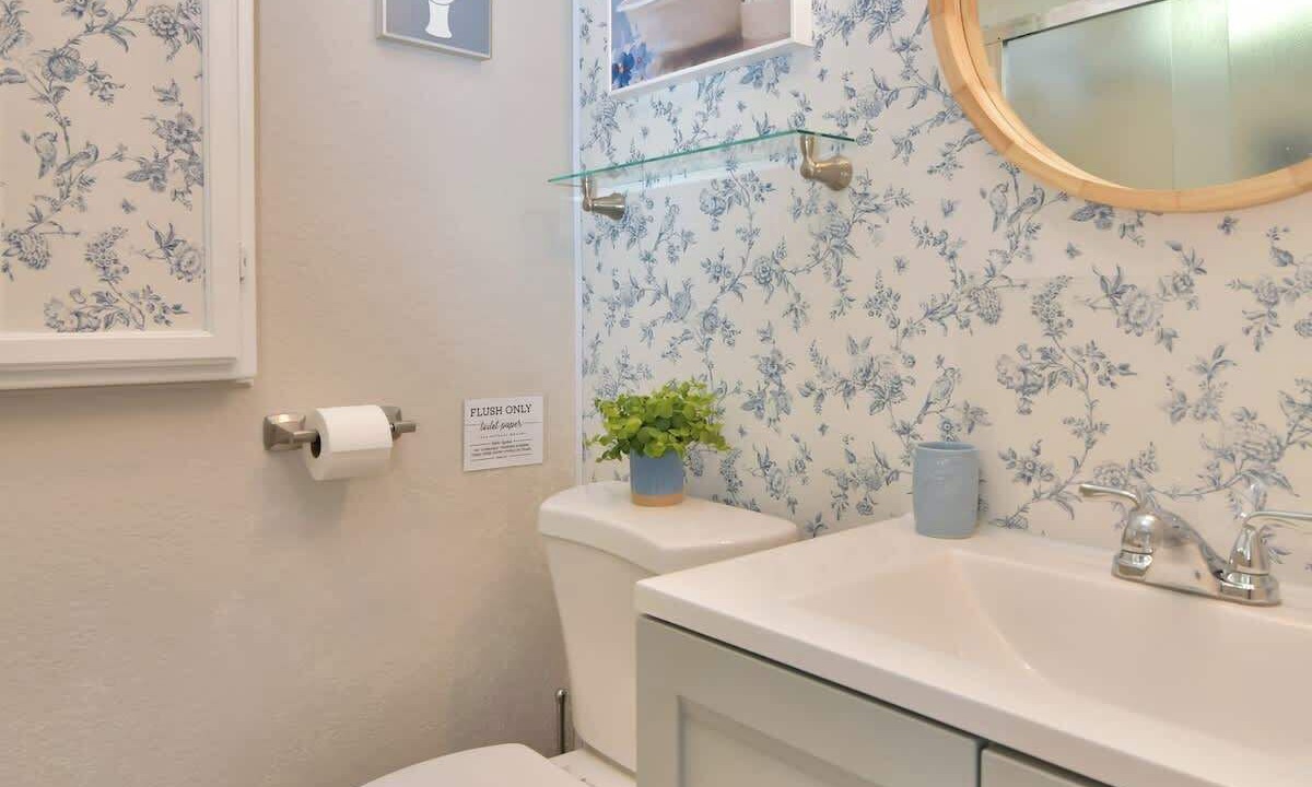 Photo of Bathroom in Cottonwood-Verde Village