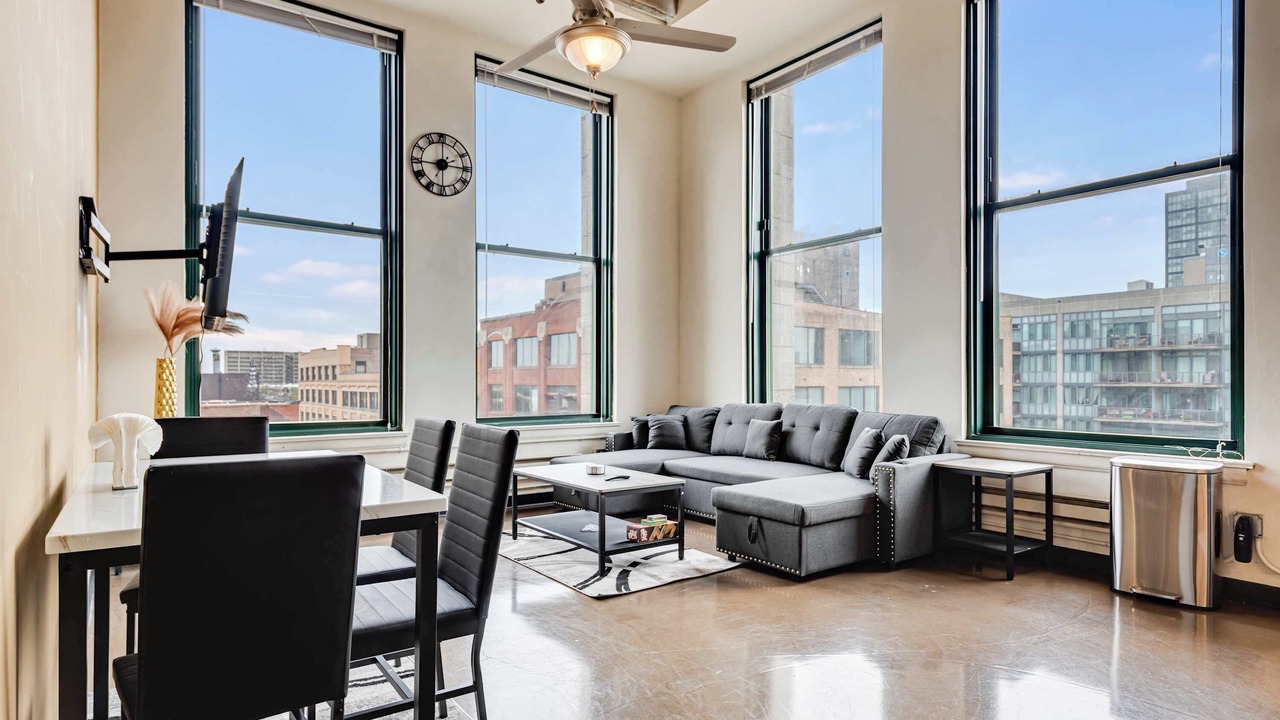 Photo of Livingroom in West Loop