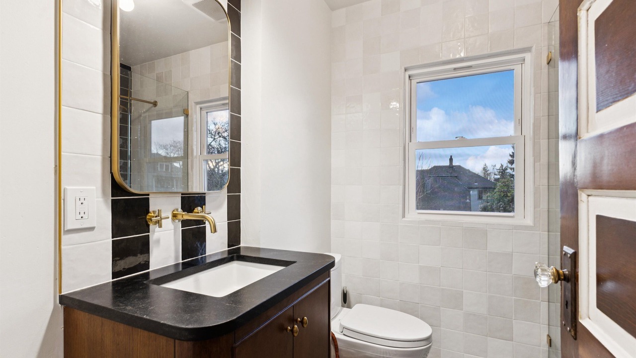 Photo of Bathroom in Mississippi District