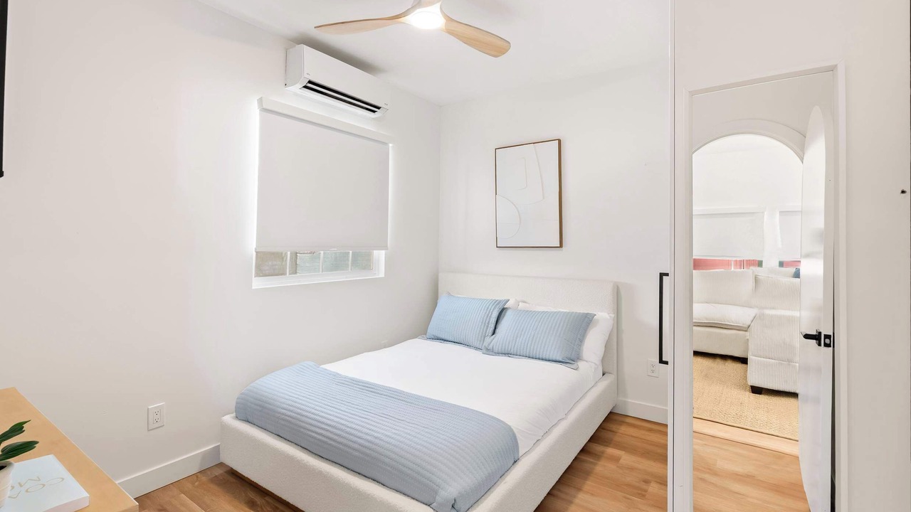 Photo of Bedroom in Beach Barber Tract