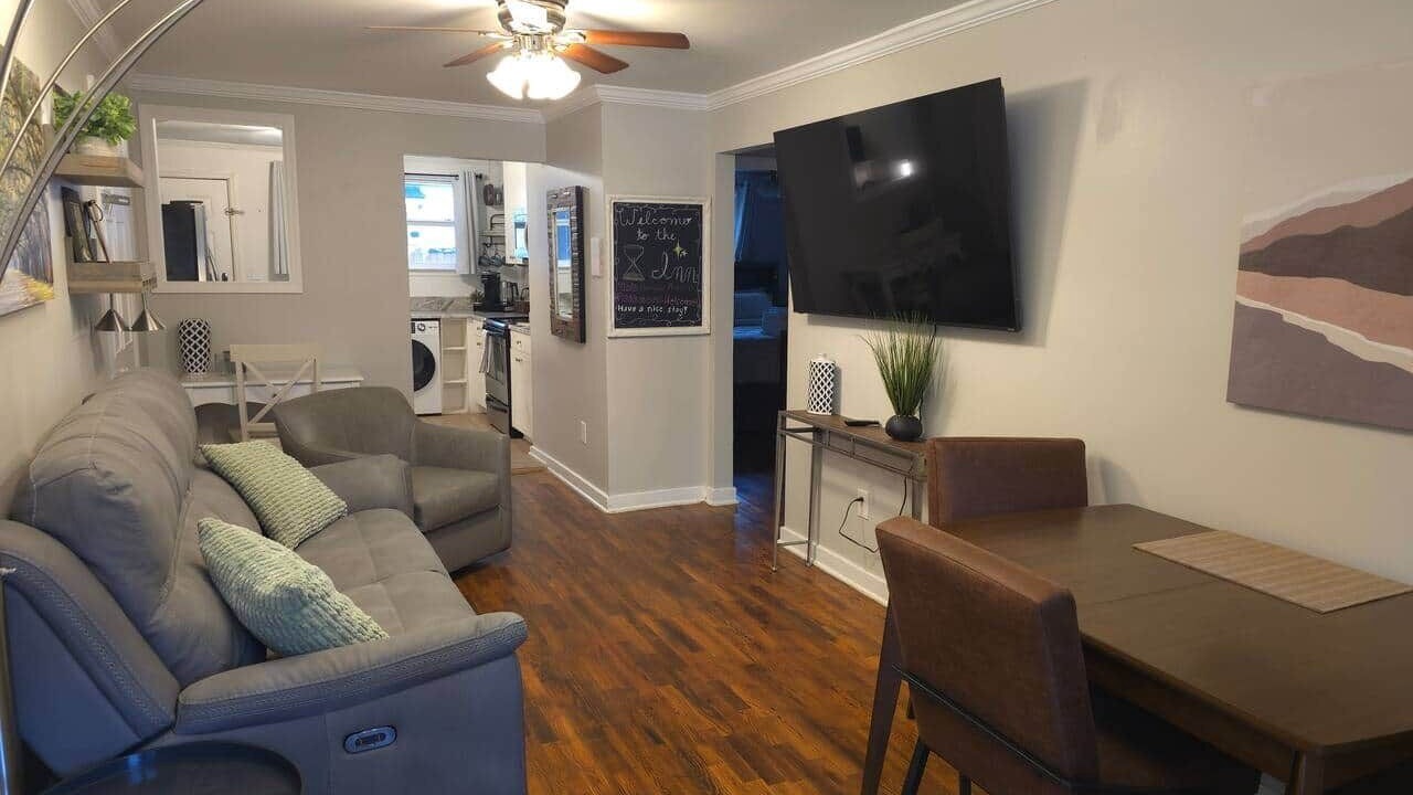 Photo of Livingroom in Dixon Park