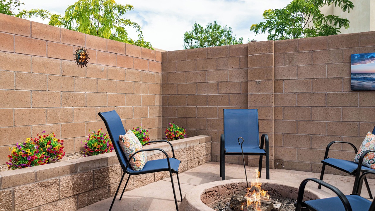 Photo of Patio Balcony in Vista Del Norte Alliance
