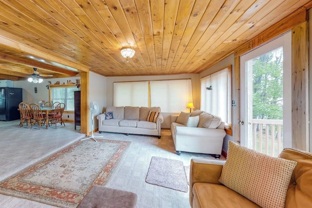 Photo of Livingroom in Weeks Mills