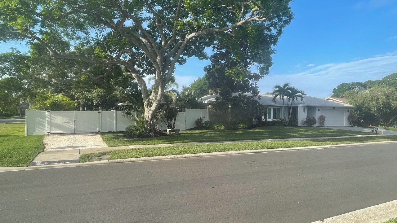 Photo of Outdoor in Feather Sound
