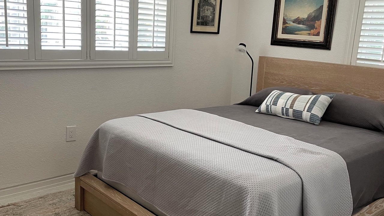 Photo of Bedroom in Feather Sound