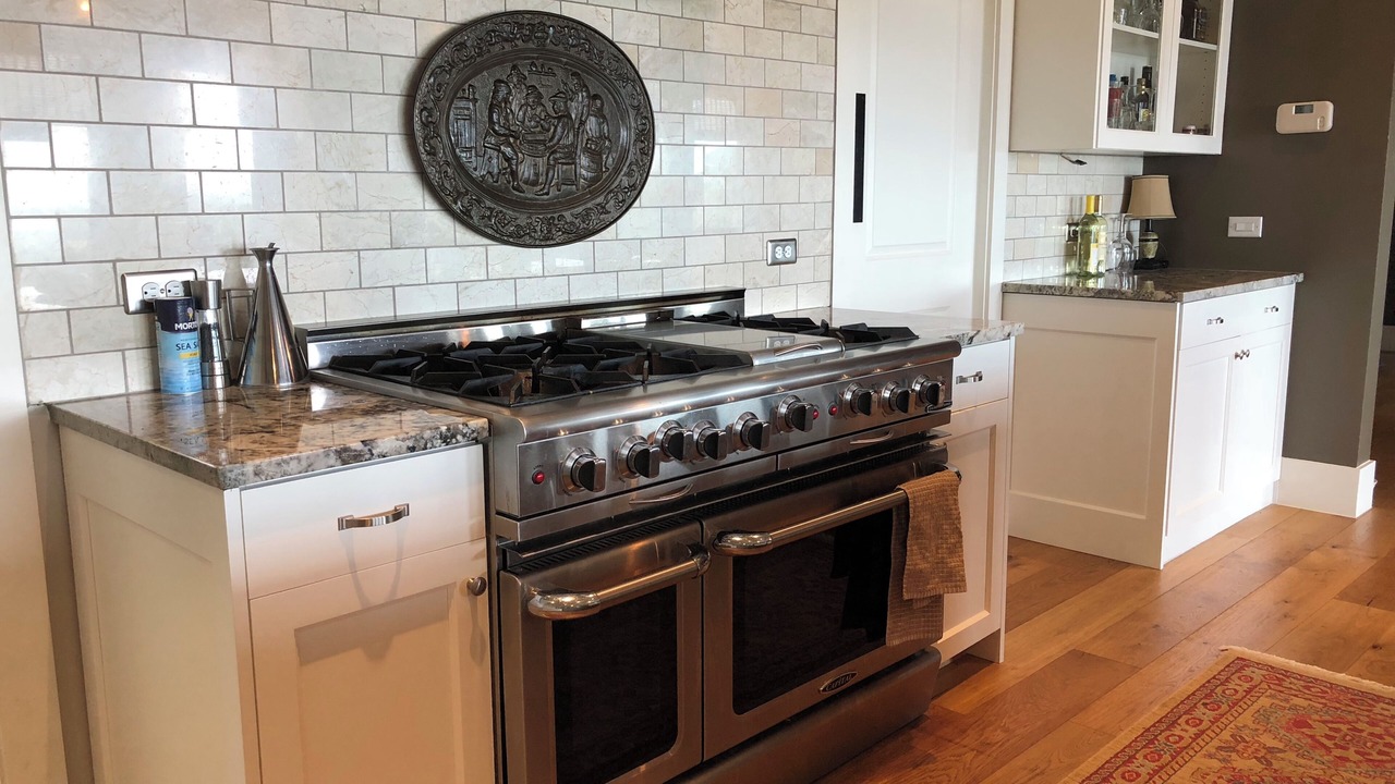 Photo of Kitchen in Canyon Lake